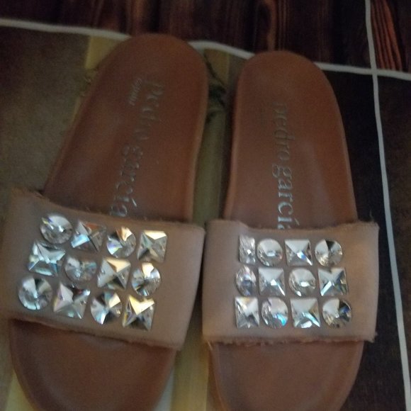 Pedro Garcia Adana Shoe  Buttery soft leather Rhinestones Slide SZ 5 - Picture 3 of 8